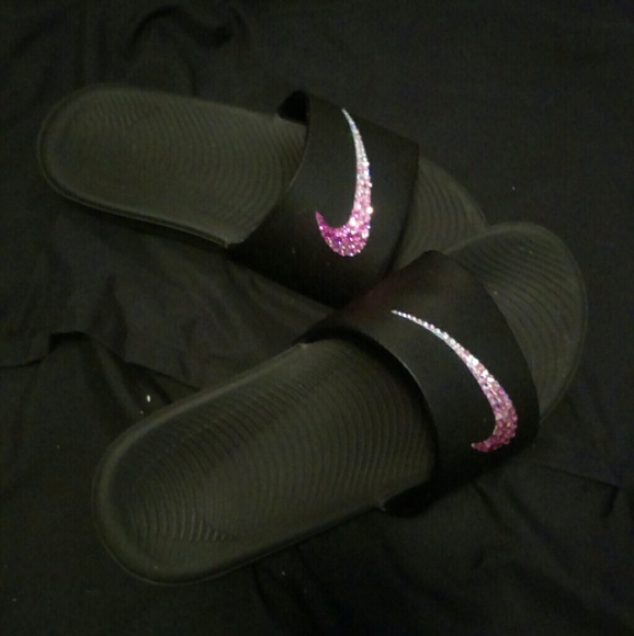 Bling Nike Kawa Slides - Picture 2 of 3